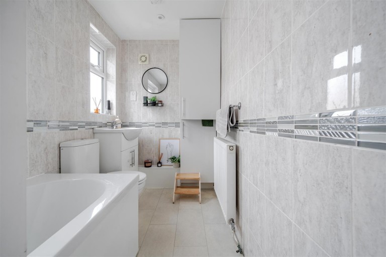 Images for Watling Street East, Towcester, NN12