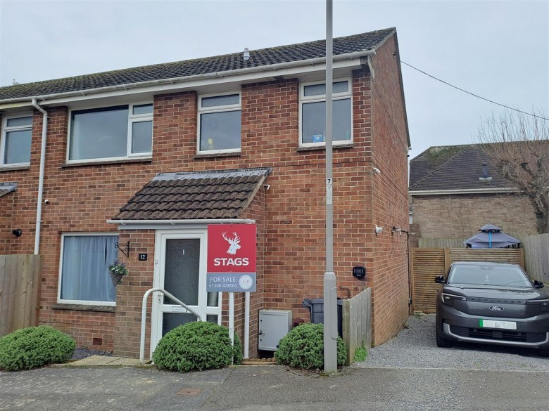 Click the photo for more details of Vearse Close, Bridport