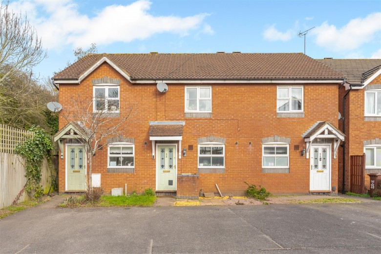 Click the photo for more details of Wellington Avenue, Banbury - ideal for commuters