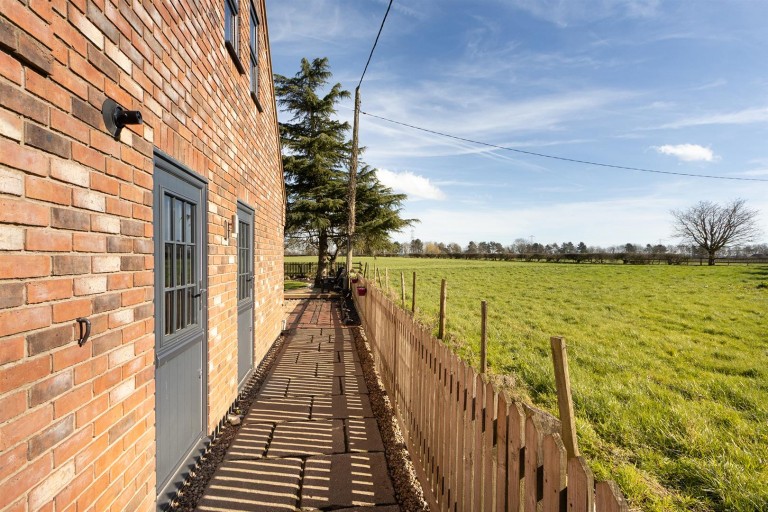 Images for Leicester Road, Lutterworth, LE17