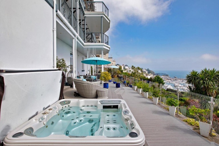 Images for Warren Road, Torquay