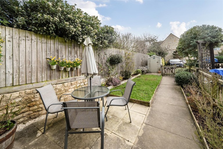 Images for St. Michaels Court, Ashton, NN7