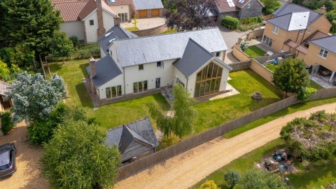 Click the photo for more details of Long Lane, Fowlmere, Royston