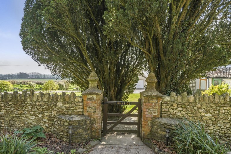 Images for Hillside street, Buckland St. Mary, Chard