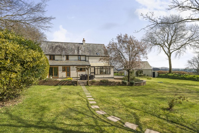 Images for Hillside street, Buckland St. Mary, Chard