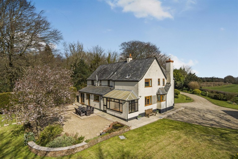 Images for Hillside street, Buckland St. Mary, Chard