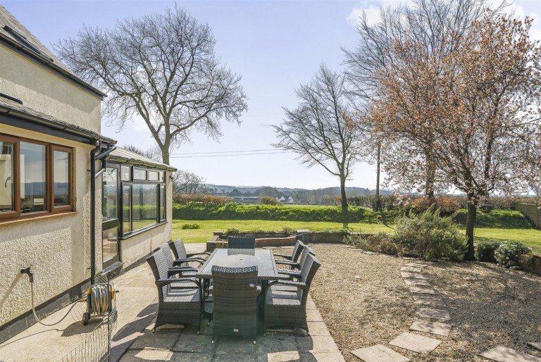 Images for Hillside street, Buckland St. Mary, Chard