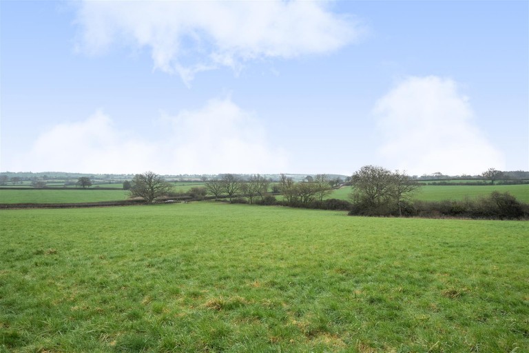 Images for Cresswell Lane, Lea, Malmesbury