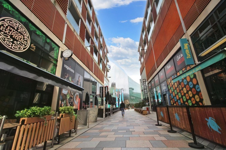 Images for The Circus, Highcross Lane, Leicester