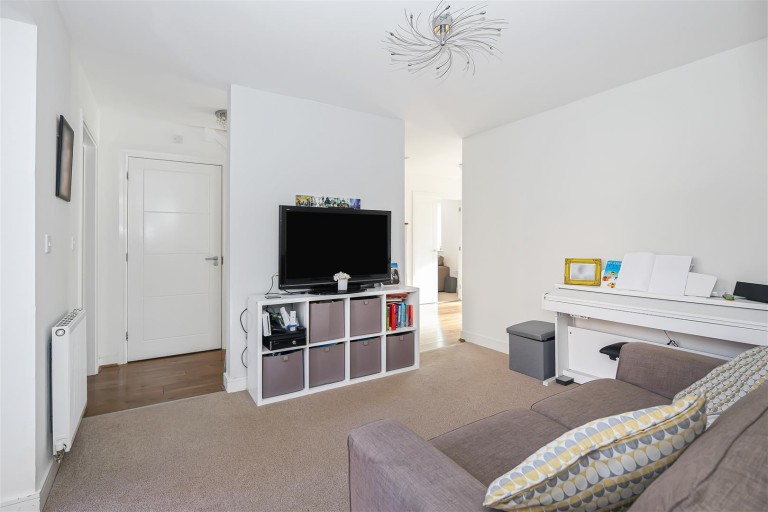 Images for Lincoln Gardens, Thaxted, Dunmow