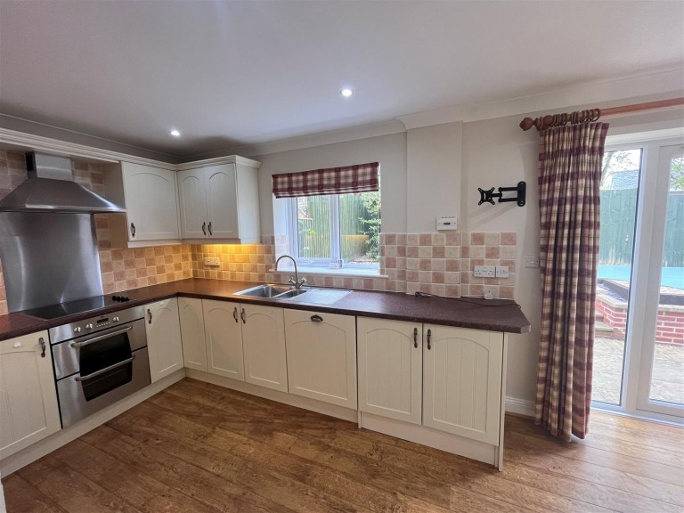 Images for Manor Farm Gate, West Stour, Gillingham