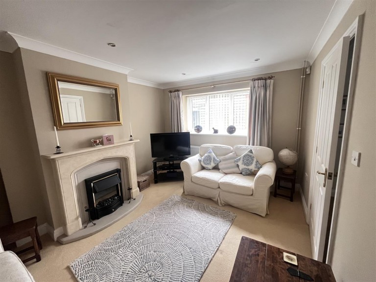 Images for Manor Farm Gate, West Stour, Gillingham