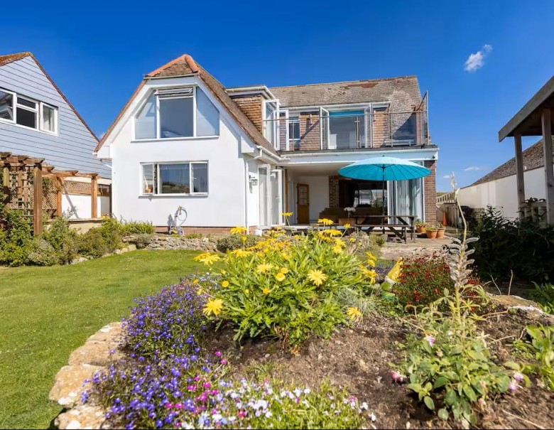 Click the photo for more details of Beach Road, Burton Bradstock, Bridport
