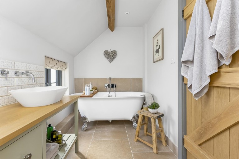 Images for Staffords Lane, West Haddon, Northampton, NN6