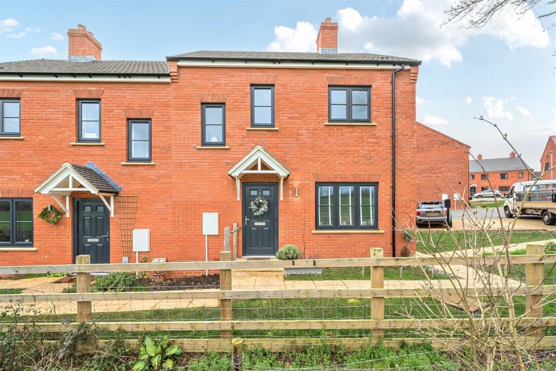 Click the photo for more details of Sheepscombe Close, Paulerspury, NN12