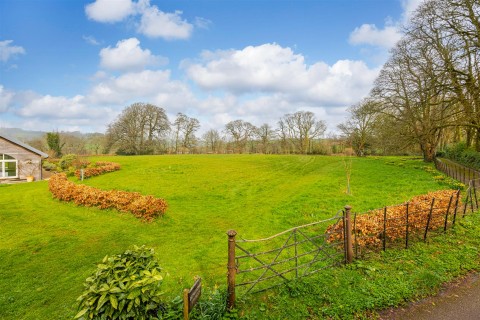 Click the photo for more details of Harberton, Totnes