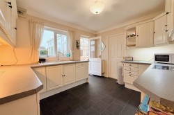 Images for Green Man Road, Navenby, Lincoln