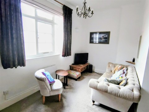 Click the photo for more details of North Street, Daventry, NN11