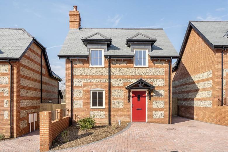 Click the photo for more details of Fox View, Milborne St. Andrew, Blandford Forum