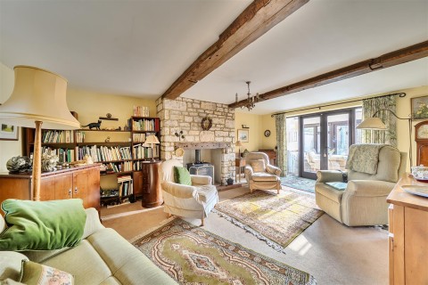 Click the photo for more details of The Cross, Child Okeford, Blandford Forum