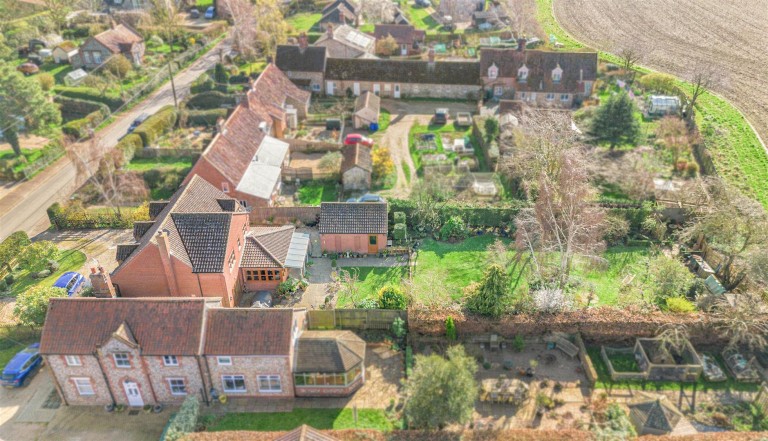 Images for Middle Green, Higham