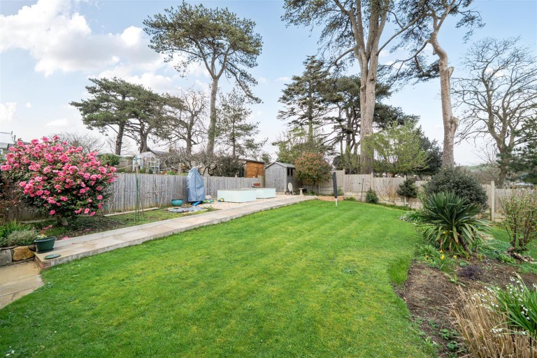 Images for Manor Fields, Bridport