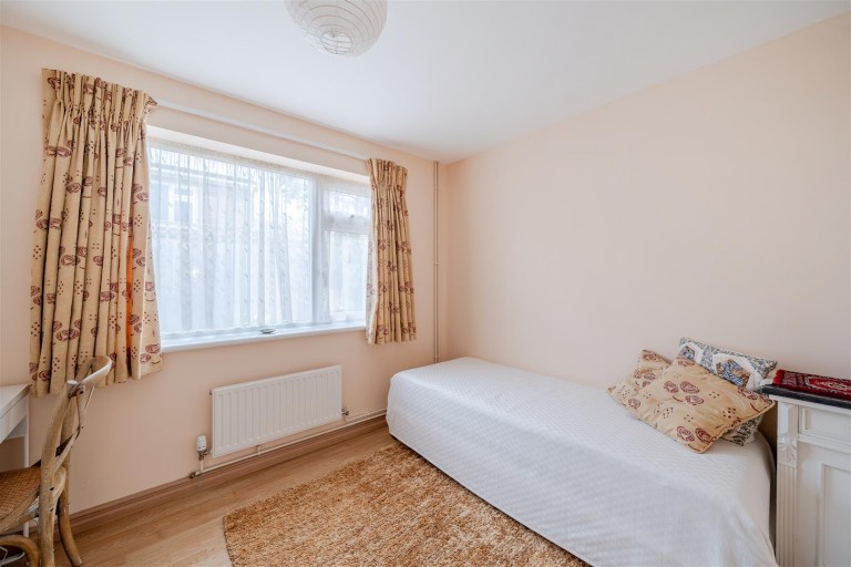 Images for Manor Fields, Bridport