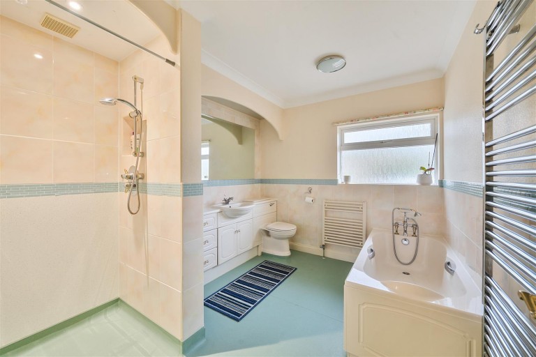 Images for Broad Park Close, Croyde, Braunton