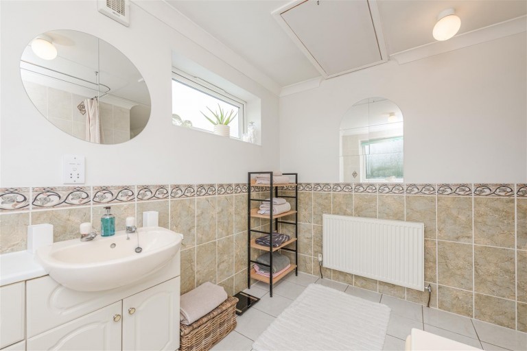 Images for Bishop Dale, Thringstone, LE67