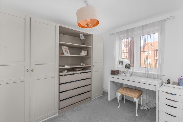 Images for Longdon Crescent, Banbury - complete onward chain