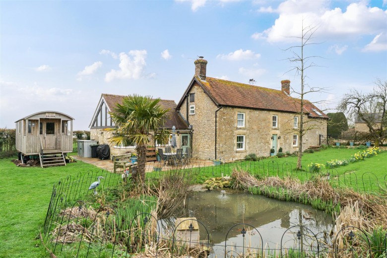 Click the photo for more details of Hunger Hill, East Stour, Gillingham