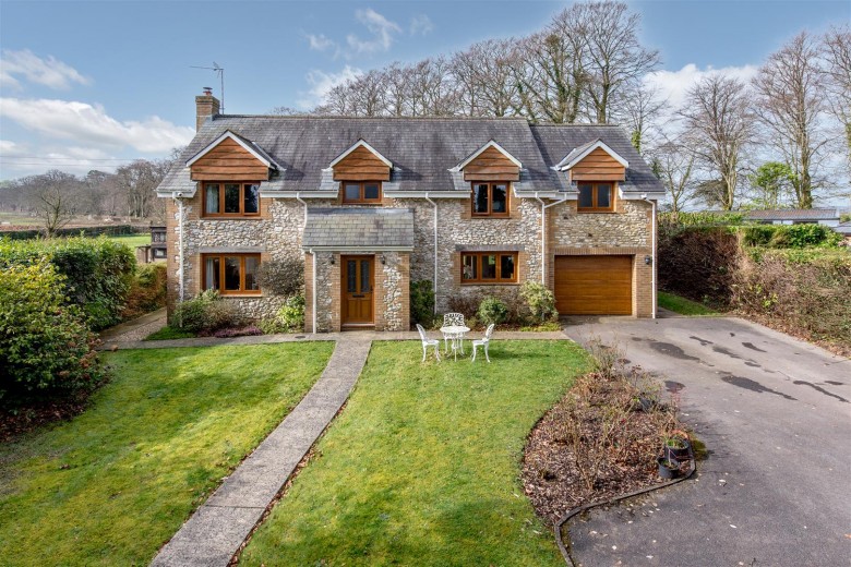 Click the photo for more details of Churchinford, Taunton