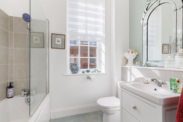 Images for Gatcombe, Nr Newport, Isle of Wight