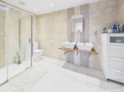 Images for Stoughton Road, Oadby, Leicestershire