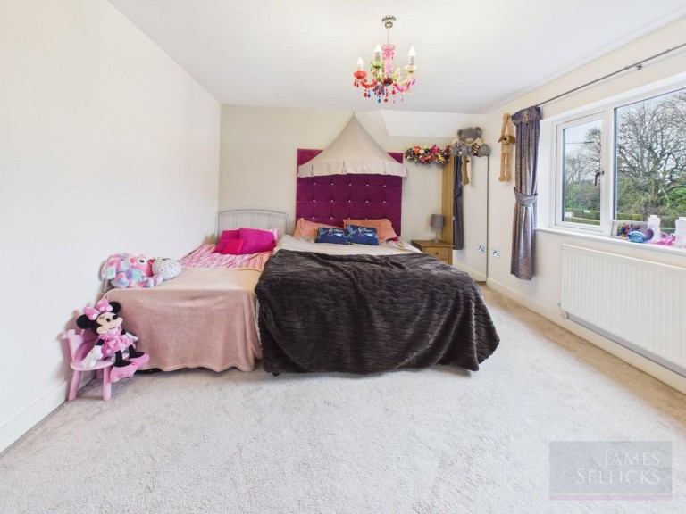 Images for Stoughton Road, Oadby, Leicestershire