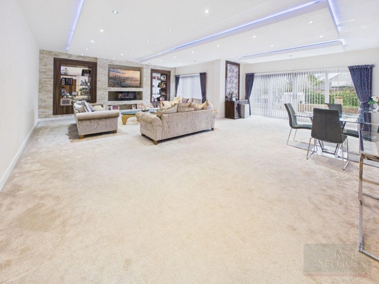 Images for Stoughton Road, Oadby, Leicestershire