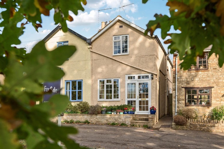 Click the photo for more details of The Green, Lois Weedon, NN12