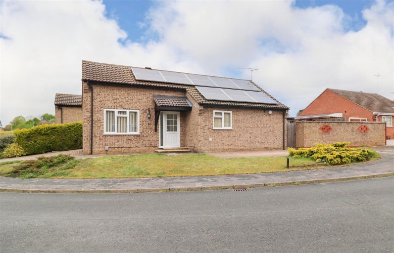 Click the photo for more details of Elliott Close, Newmarket