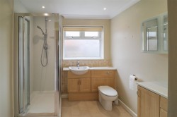 Images for Elliott Close, Newmarket