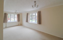 Images for Elliott Close, Newmarket