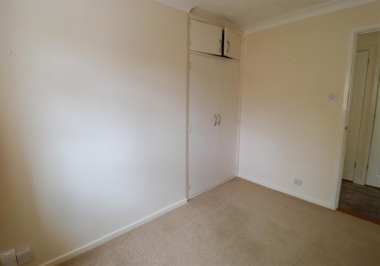 Images for Elliott Close, Newmarket