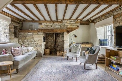 Click the photo for more details of Alvescot, Oxfordshire