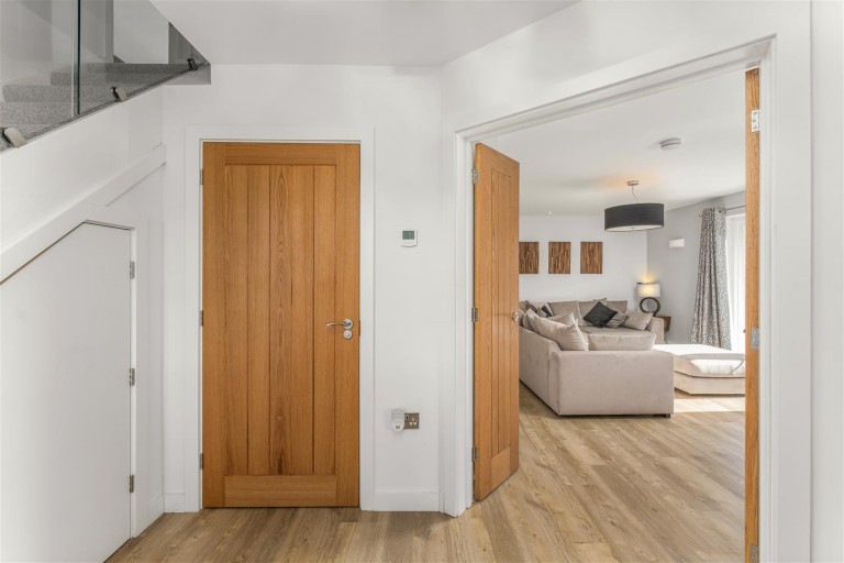 Images for Hightown Road, Banbury - stunning bespoke interior