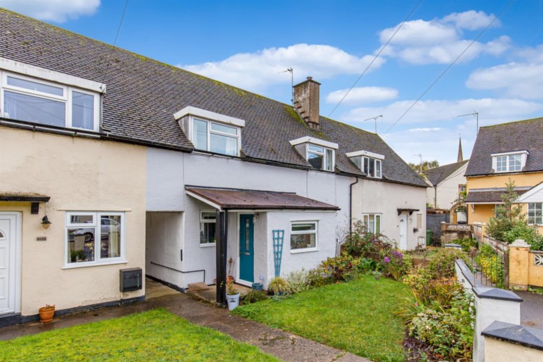 Click the photo for more details of Midway, Middleton Cheney - end of chain