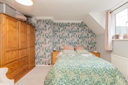 Images for Midway, Middleton Cheney - end of chain