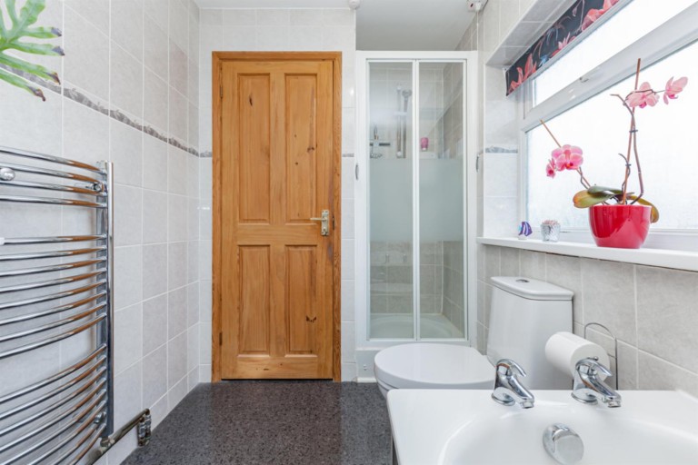 Images for Midway, Middleton Cheney - end of chain