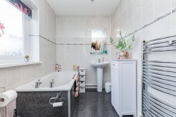 Images for Midway, Middleton Cheney - end of chain