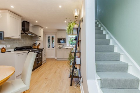 Click the photo for more details of Midway, Middleton Cheney - end of chain