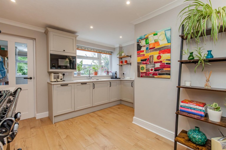 Images for Midway, Middleton Cheney - end of chain