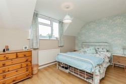 Images for Midway, Middleton Cheney - end of chain